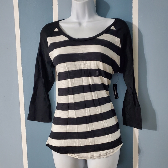 NWT Express Black and White Striped Long Sleeve Top - Picture 1 of 8